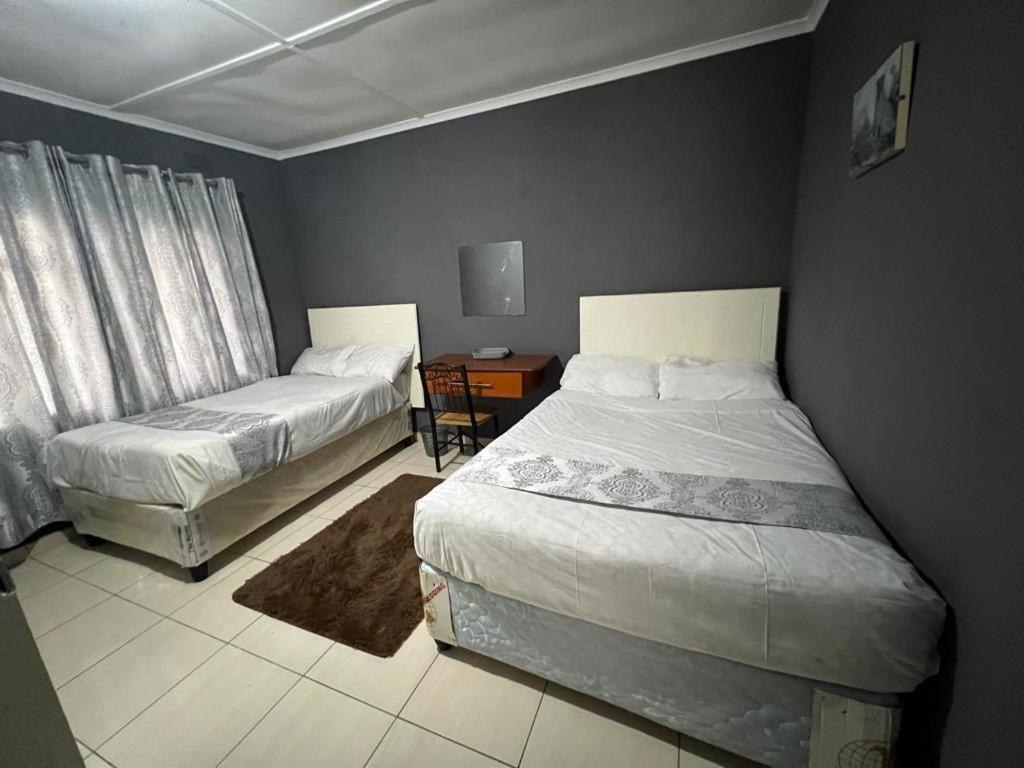 Golden Bamboo Hotel Nyanda Luaran gambar